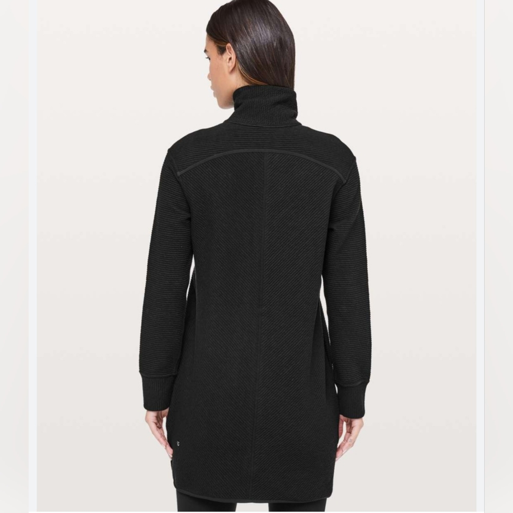 LULULEMON On Repeat Jacket Size 10. - Picture 2 of 15